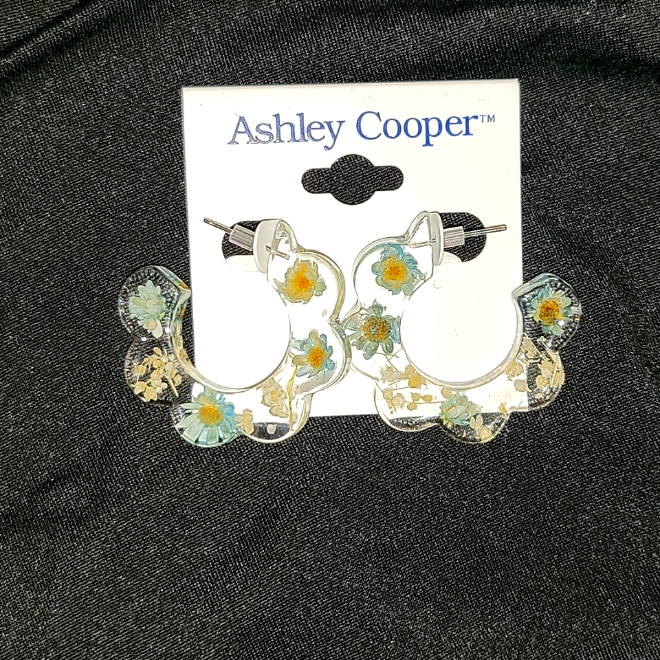 Ashley Cooper Brand New Acrylic Earrings